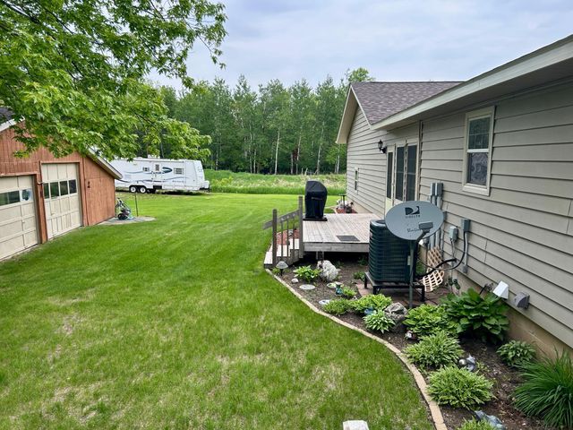 10696 Leaf River Road, Leaf River Twp, MN 56482