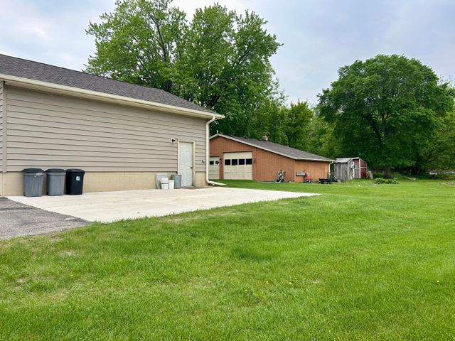 10696 Leaf River Road, Leaf River Twp, MN 56482