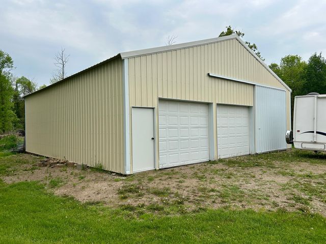 10696 Leaf River Road, Leaf River Twp, MN 56482
