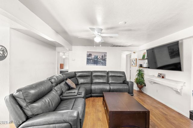 3610 W ABRAHAM Lane, Glendale, AZ 85308