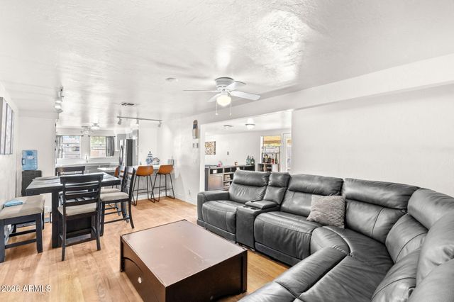 3610 W ABRAHAM Lane, Glendale, AZ 85308