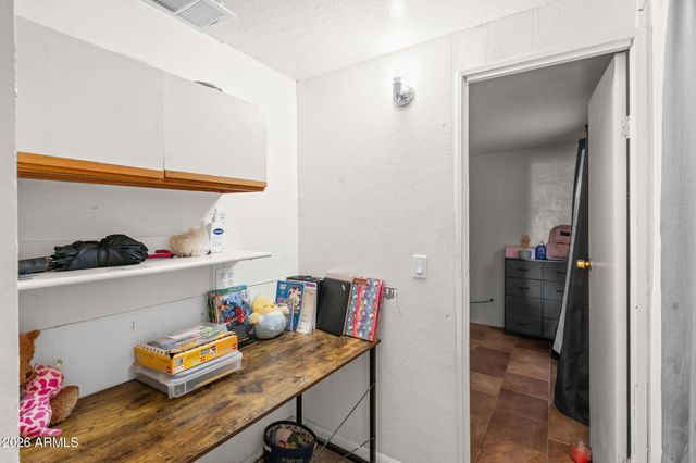 3610 W ABRAHAM Lane, Glendale, AZ 85308