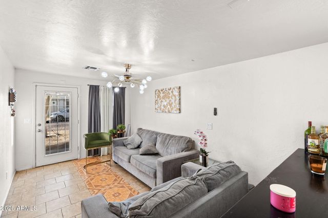 3610 W ABRAHAM Lane, Glendale, AZ 85308