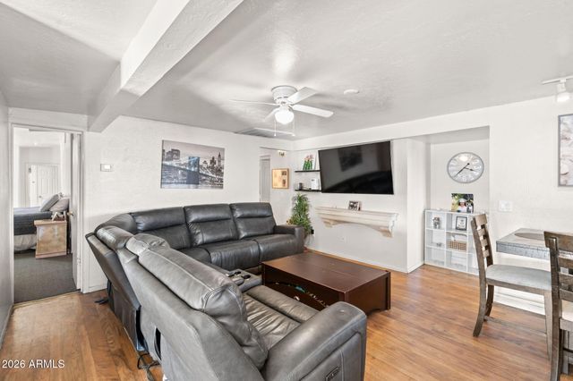 3610 W ABRAHAM Lane, Glendale, AZ 85308