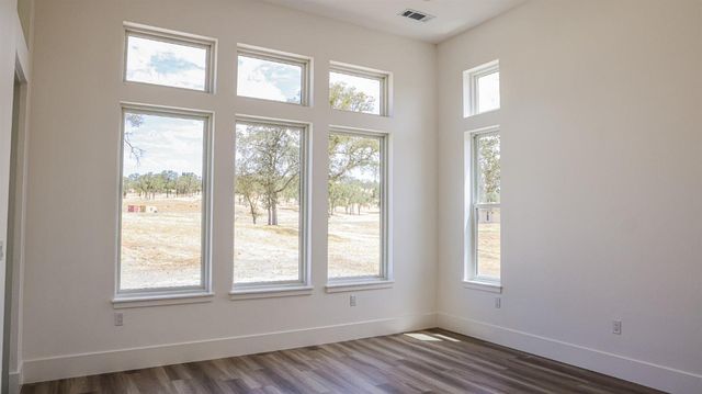 357 Quail Creek Dr, Copperopolis, CA 95228