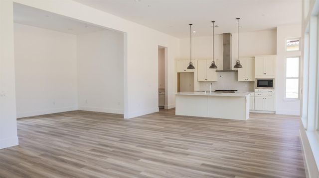 357 Quail Creek Dr, Copperopolis, CA 95228