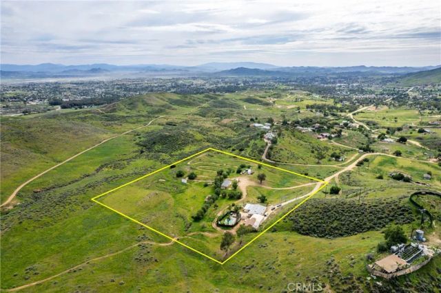 22340 Comet Court, Perris, CA 92570