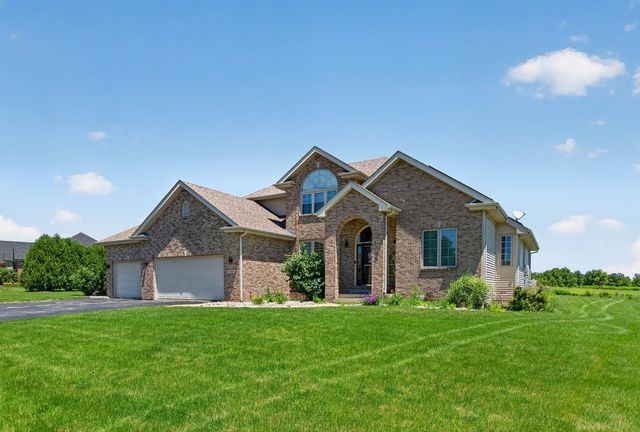 129 Titleist Trail, Poplar Grove, IL 61065
