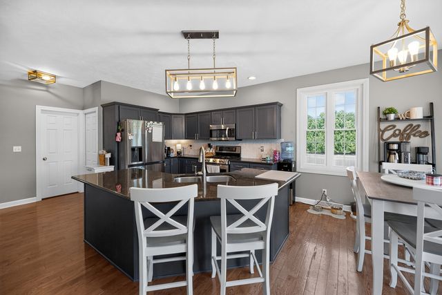 129 Titleist Trail, Poplar Grove, IL 61065