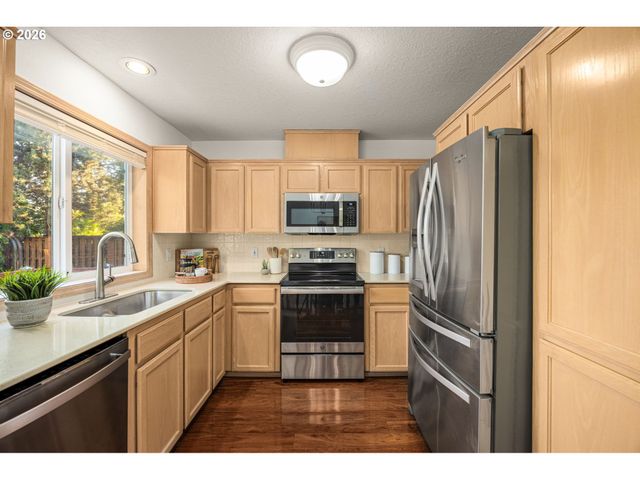 18254 Sw JANN Dr, Beaverton, OR 97003