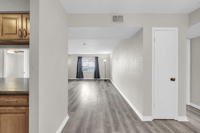 615 Colonial Drive UNIT 1, Fort Walton Beach, FL 32547