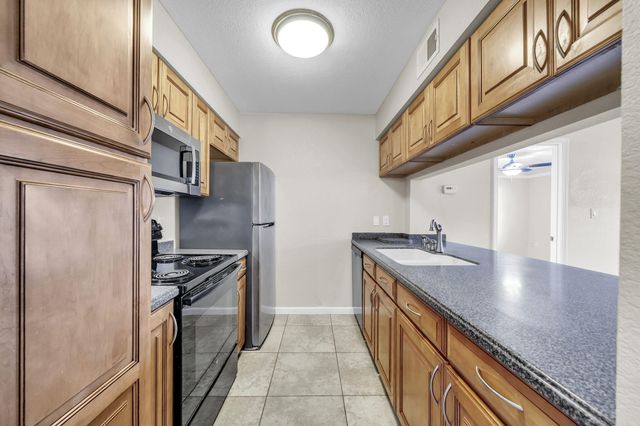 615 Colonial Drive UNIT 1, Fort Walton Beach, FL 32547