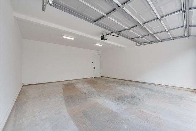 425 W 21 Street B, Houston, TX 77008