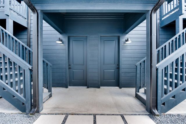 425 W 21 Street B, Houston, TX 77008