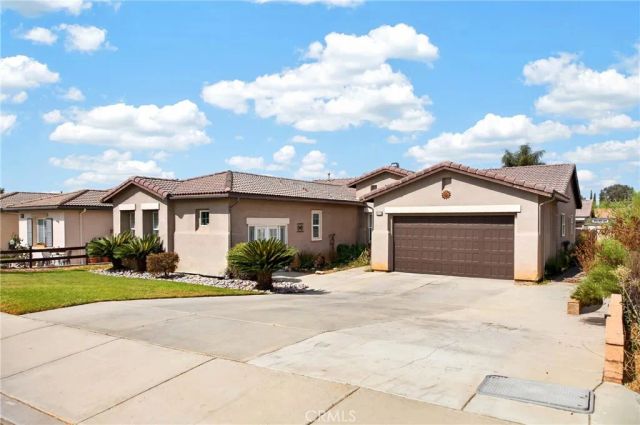 603 E Omar St, Banning, CA 92220