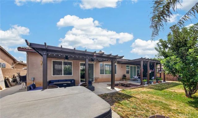 603 E Omar St, Banning, CA 92220