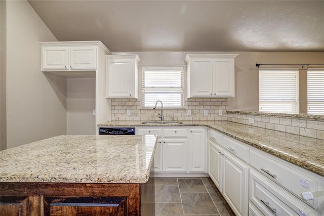 909 E Carolyn Ridge Road, Norman, OK 73071