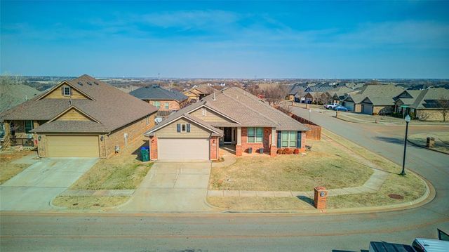909 E Carolyn Ridge Road, Norman, OK 73071