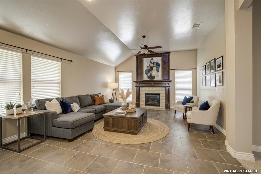 909 E Carolyn Ridge Road, Norman, OK 73071