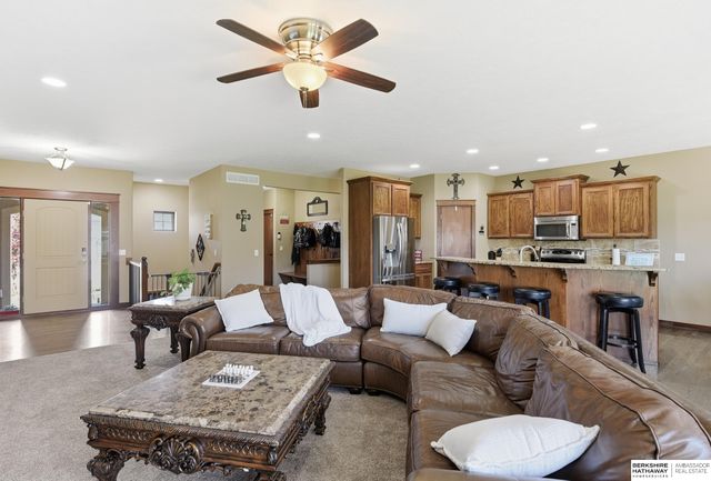 2210 Lola Circle, Bellevue, NE 68147