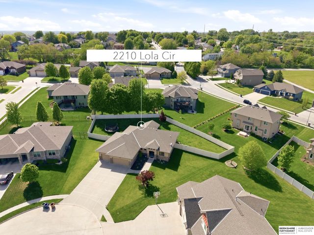 2210 Lola Circle, Bellevue, NE 68147