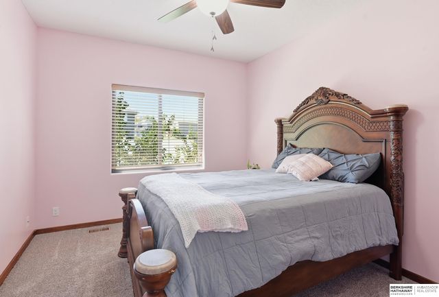 2210 Lola Circle, Bellevue, NE 68147