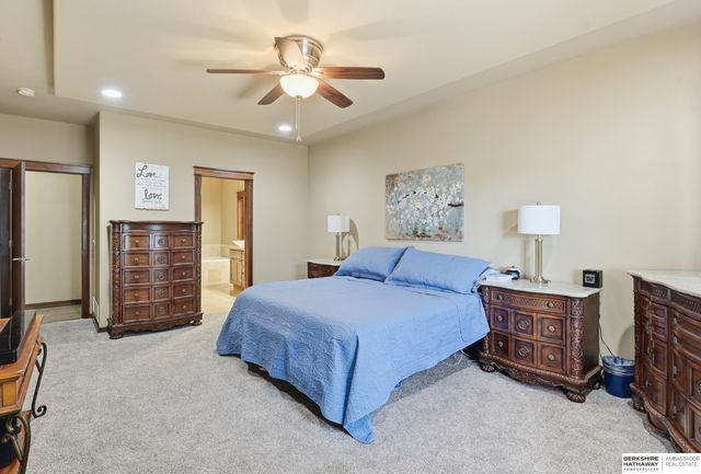 2210 Lola Circle, Bellevue, NE 68147