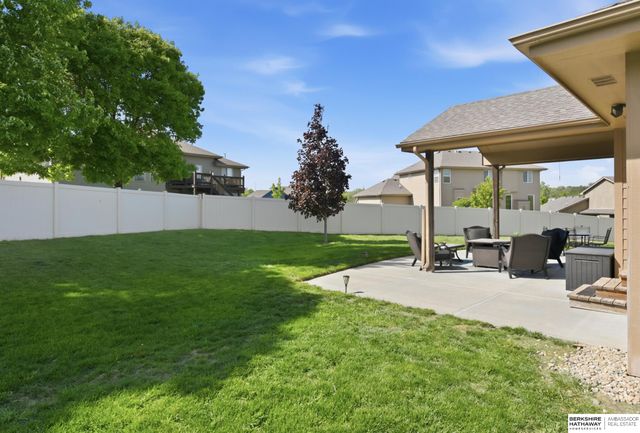 2210 Lola Circle, Bellevue, NE 68147