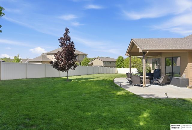 2210 Lola Circle, Bellevue, NE 68147