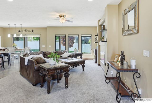 2210 Lola Circle, Bellevue, NE 68147