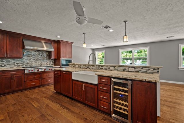 4609 Inwood Road, Fort Worth, TX 76109