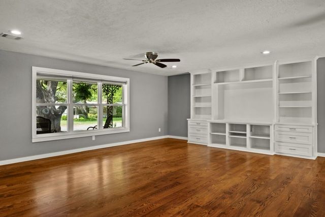 4609 Inwood Road, Fort Worth, TX 76109