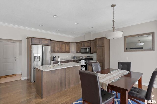 4434 W SLATE CREEK Drive, Bettendorf, IA 52722