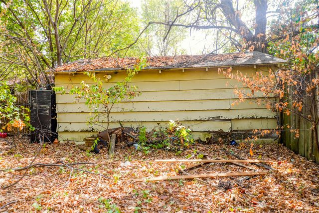 2832 Milam Street, Fort Worth, TX 76112
