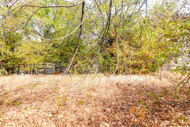 2832 Milam Street, Fort Worth, TX 76112