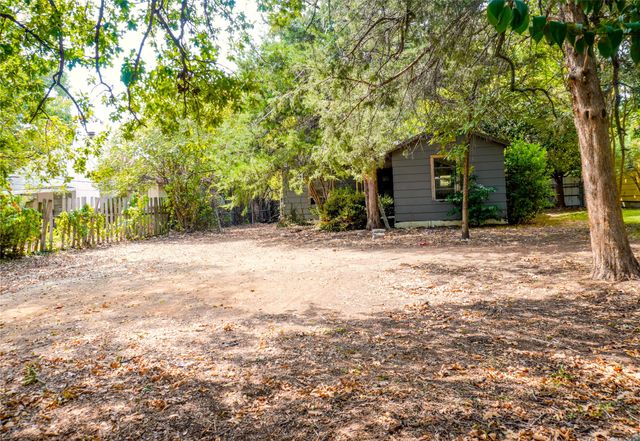 2832 Milam Street, Fort Worth, TX 76112