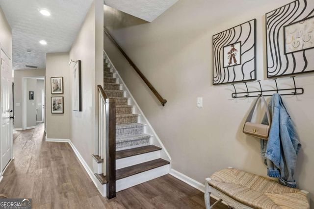 6608 Splashwater Drive, Flowery Branch, GA 30542