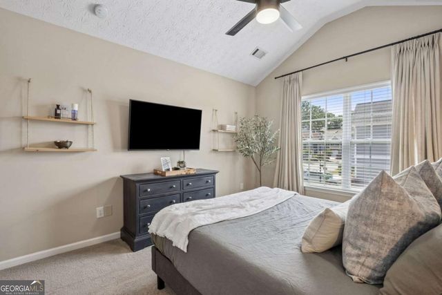 6608 Splashwater Drive, Flowery Branch, GA 30542