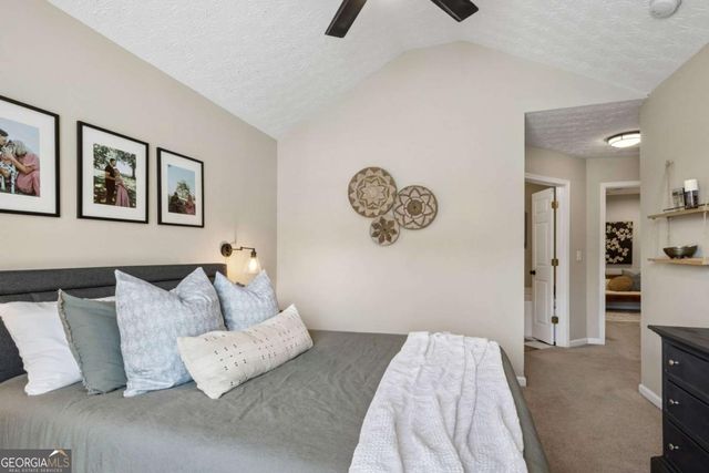 6608 Splashwater Drive, Flowery Branch, GA 30542