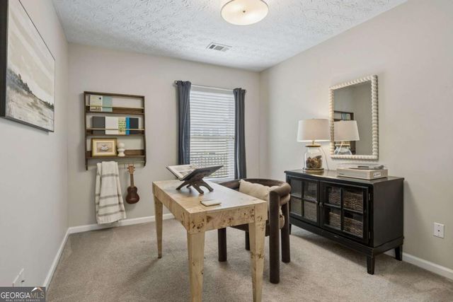 6608 Splashwater Drive, Flowery Branch, GA 30542