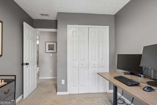 6608 Splashwater Drive, Flowery Branch, GA 30542
