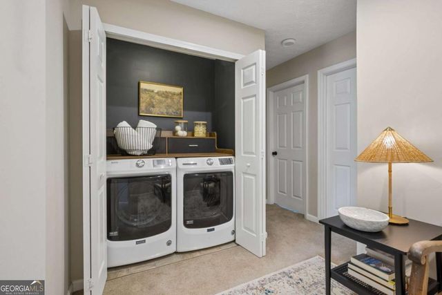 6608 Splashwater Drive, Flowery Branch, GA 30542
