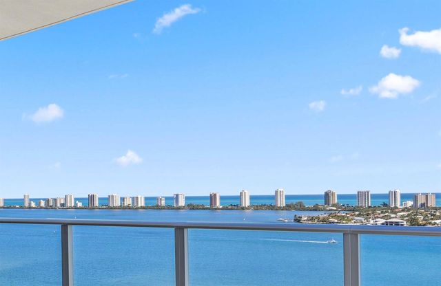 220 Lake Shore Drive 2112, Lake Park, FL 33403