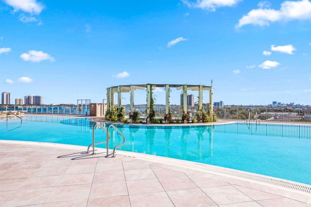 220 Lake Shore Drive 2112, Lake Park, FL 33403