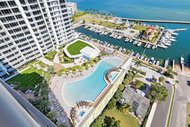 220 Lake Shore Drive 2112, Lake Park, FL 33403