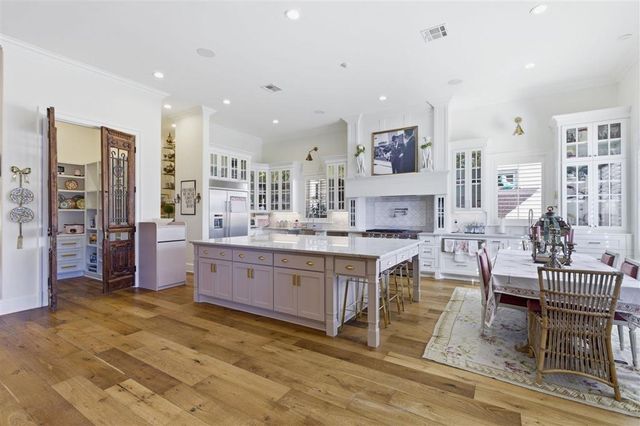 5917 Sawgrass Court, Lake Charles, LA 70605