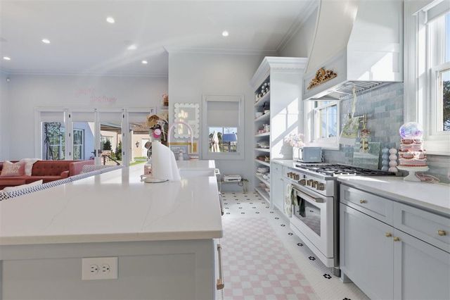 5917 Sawgrass Court, Lake Charles, LA 70605