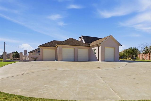 5917 Sawgrass Court, Lake Charles, LA 70605