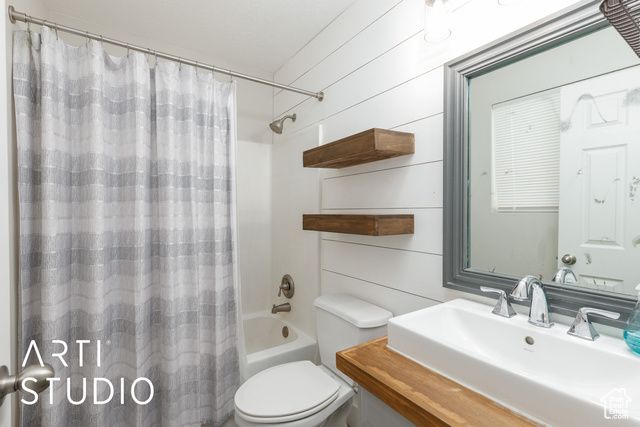 2601 S 200 E, Clearfield, UT 84015