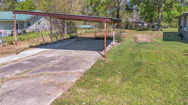 662 Tallow Street, Onalaska, TX 77360